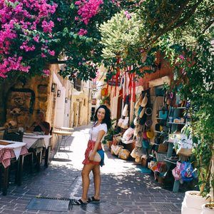 Meet your Posher, Sheree